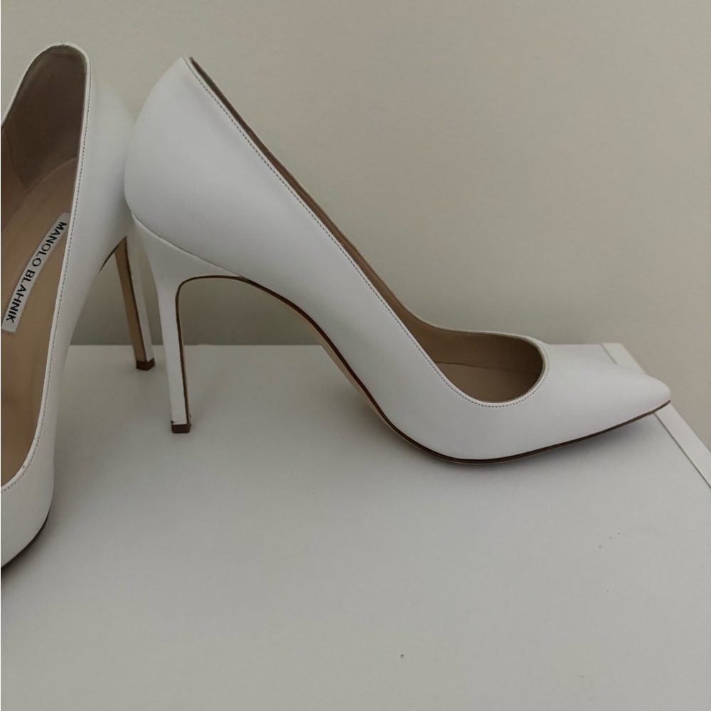 Manolo Blahnik White Heels - Picture 3 of 7
